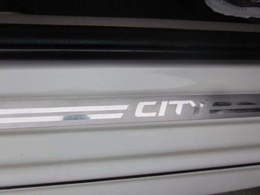 ขายรถเก๋ง Hondy city สภาพสวยเดิมวิ่งน้อย ขายรถเก๋ง Hondy city สภาพสวยเดิมวิ่งน้อย