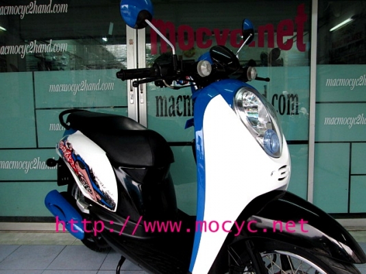 SCOOPY-I สีน้ำเงินขาว ระบบหัวฉีด สต๊าทมือ กุญแจนิรภัย 2 ชั้น ฟรีค่าโอน แถม 4 รายการ 25900