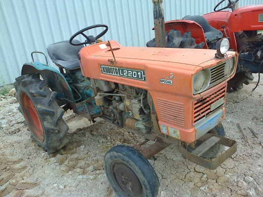 ขาย KUBOTA L2201 สภาพพร้อมใช้งาน 45,000 ขาย KUBOTA L2201 สภาพพร้อมใช้งาน 45,000