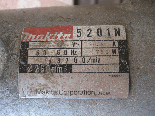 ขายเลื่อยวงเดือน 10นิ้ว Makita 5201N 1750W. 3700/min Made in japan 100\%.