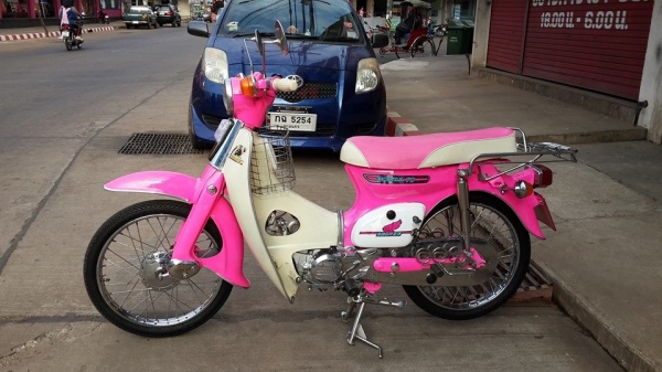 ลดราคาคับ C90 ทะเบียนแท้พร้อมโอนไม่ขาดต่อ สีพึงทำมาใหม่ ระบบไฟออกทุกดวง เครื่องสตาททีเดียวติด สวยๆคับ ราคา 22000 บาท สนใจติดต่อ081-0578282 คับ ส่งได้ทั่วไทยคับ