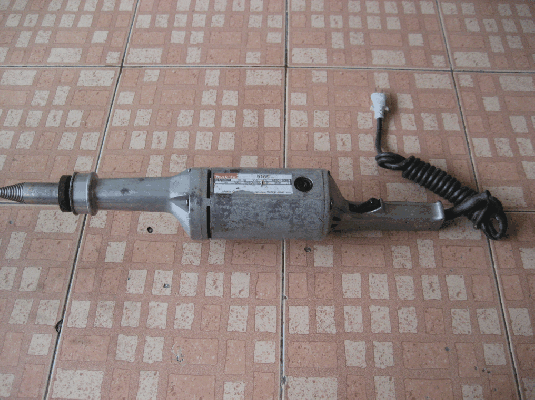 ขายเครื่องขัด-ตัด-เจียรคอยาว 5นิ้ว Makita 9105 750W.