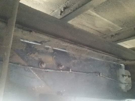 ขายรถ HINO FF3H เครื่อง 195 ซีซี กระจกไฟ้ฟ้า เบรคลมดัน ตู้บรรทุก