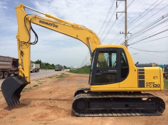 ขายรถแบคโฮ KOMATSU PC130-6 ระบบไฟฟ้าเต็ม ใบแทร็ค 70 ปี 2002 สภาพสวยมาก รถนอกนำเข้าเอง มีVDOการทำงานครับ ขายรถแบคโฮ KOMATSU PC130-6 ระบบไฟฟ้าเต็ม ใบแทร็ค 70 ปี 2002 สภาพสวยมาก รถนอกนำเข้าเอง มีVDOการทำงานครับ