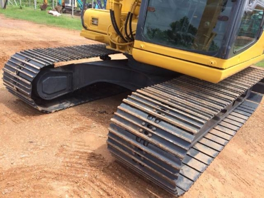 ขายรถแบคโฮ KOMATSU PC130-6 ระบบไฟฟ้าเต็ม ใบแทร็ค 70 ปี 2002 สภาพสวยมาก รถนอกนำเข้าเอง มีVDOการทำงานครับ ขายรถแบคโฮ KOMATSU PC130-6 ระบบไฟฟ้าเต็ม ใบแทร็ค 70 ปี 2002 สภาพสวยมาก รถนอกนำเข้าเอง มีVDOการทำงานครับ