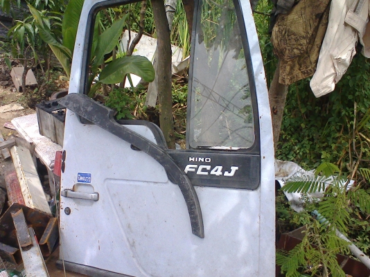 ขาย ประตู 4J  HINO รุ่น สมอเงิน