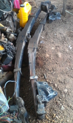 แหนบหน้า UD CWM45     ... 5500บาท