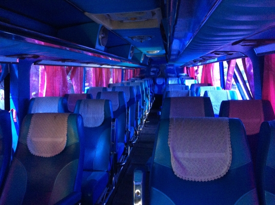 ขายรถบัสแอร์ 6 ล้อถุงลม ขายรถบัสแอร์ 6 ล้อถุงลม