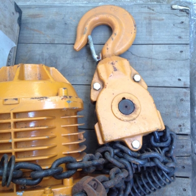 รอกโซ่ 5 ตัน มือสอง สภาพ 99 \% ใหม่มากกกกกก รอกโซ่ 5 ตัน มือสอง สภาพ 99 \% ใหม่มากกกกกก