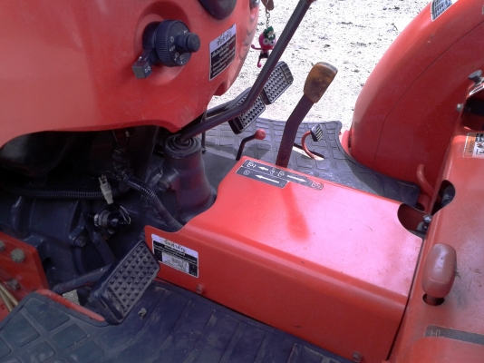 ขายรถไถคูโบต้า KUBOTA L 3608 (4WD) พร้อมใบมีดคานบน