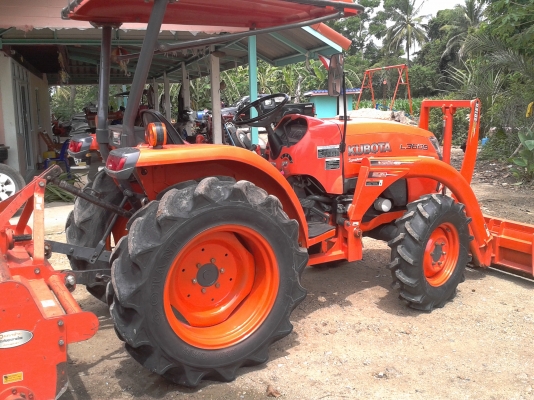 ขายรถไถคูโบต้า KUBOTA L 3608 (4WD) พร้อมใบมีดคานบน