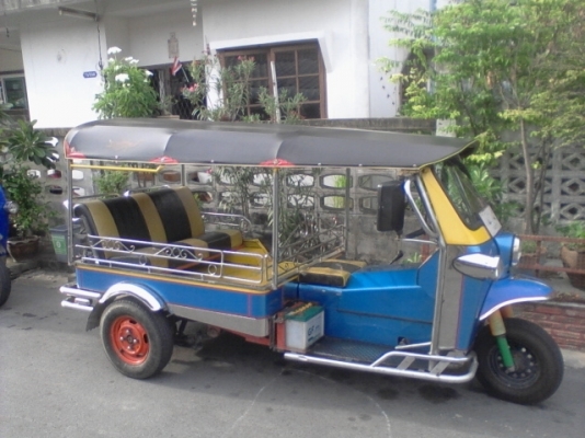 ขายตุ๊กตุ๊กป้ายเหลือง ทะเบียนเต็มพร้อมโอนราคาเริ่มต้น55,000บาท