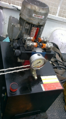 ไฮดรอลิค 1 ชุด