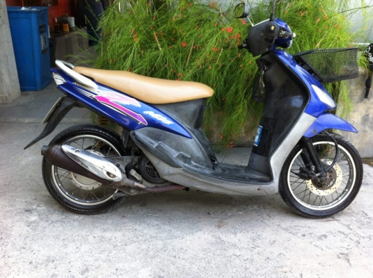 ขาย mio ถูกๆเดิมๆ เครื่องเงียบกริบ10500บาท ต่อลองได้คับเอกสารครบพร้อมโอนโทร0825671760 รถผู้หญิงใช้มือเดียว ควันไม่ไหล เฟืองไม่