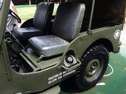 ขายรถ Jeep Willys ดีเซล 4x4 หลังคาผ้าใบ พร้อมโอน ขายรถ Jeep Willys ดีเซล 4x4 หลังคาผ้าใบ พร้อมโอน