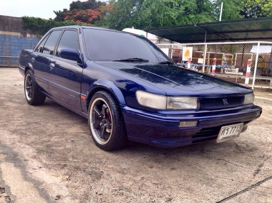 ฺBluebird u12 เครื่อง sr20เกียร์ออโต้ ติดแก๊สแล้ว