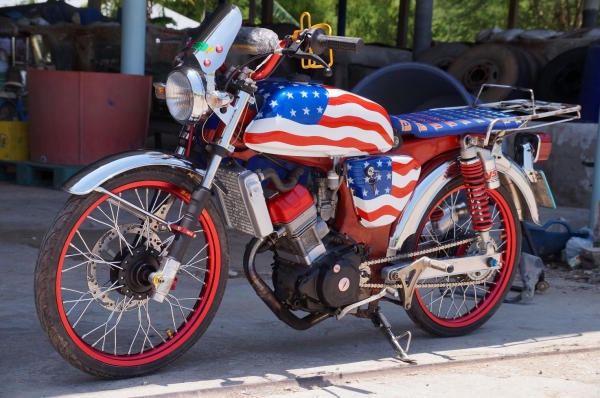 ขาย SUZUKI A 100 เครื่อง โซนิค ชักยาว เครื่องแน่นแรง สะใจ เพิ่งทำใหม่ ขับโครตดีครับ รับประกันความแรง เสียงท่อ โหด โหด อะไหล่แต่ง และสภาพรถโดยรวมตามรูปทุกอย่างครับ มีทะเบียนเล่มเครื่องพร้อมโอน มีโครง โซนิค ให้ด้วยครับ