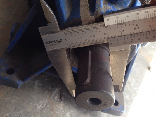 ขายมอเตอร์เกียร์ WAT 5.5 HP. 380 V แบบปรับรอบ เพลาออกได้ตั้งแต่ 150-40 รอบต่อนาทีโดยประมาณ สภาพสวย วิ่งนิ่ม พร้อมใช้งาน