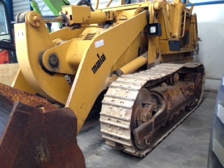 รถตักตีนตะขาบ Caterpilllar 953 3900ชม. นำเข้าเองจากอิตาลี สนใจโทร. 080-6565422