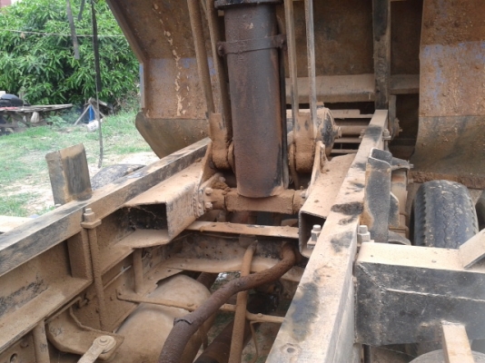 ขาย 6ล้อISUZU ดั้มสภาพพร้อมใช้งาน เครื่องเกียร์ดีแอร์เย็น เอกสารเล่มทะเบียน