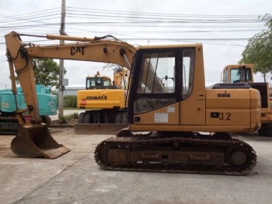 รถขุด Caterpillar 312 S/N: 6BL01041 นำเข้าจากอิตาลี สนใจโทร. 080-6565422 (หนิง)