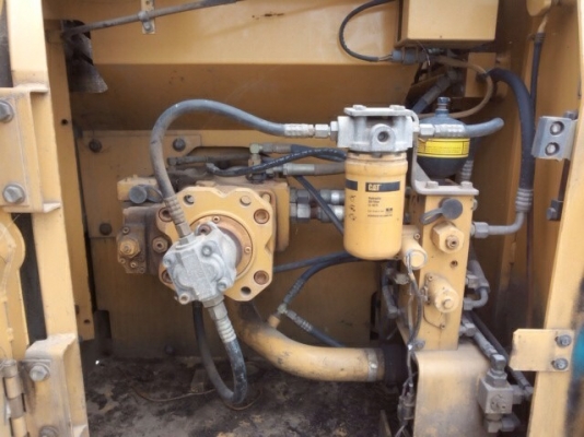 รถขุด Caterpillar 312 S/N: 6BL01041 นำเข้าจากอิตาลี สนใจโทร. 080-6565422 (หนิง)