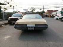 ขายรถอเมริกัน Buick LeSabre 1971สีทอง LPG ทะเบียนแท้ พร้อนโอน 290,000.- (ราคาคุยกันได้ครับ) 080-6127866
