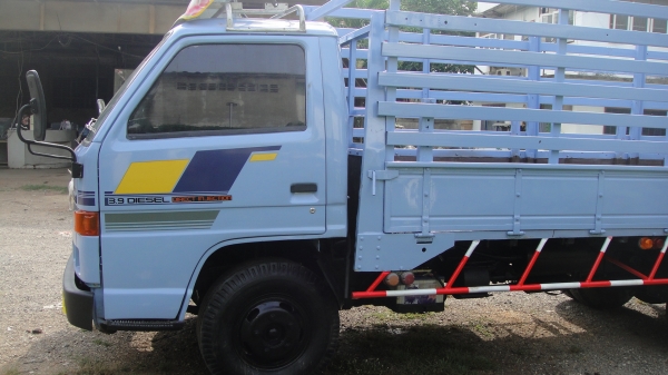 ISUZU NPR เครื่องดี ยางดี คัสฃีสวย พร้อมใช้ ISUZU NPR เครื่องดี ยางดี คัสฃีสวย พร้อมใช้