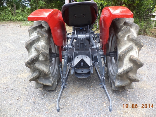 ขายด่วน รถไถ MASSEY FERGUSON 210 25 HP 086 1230703
