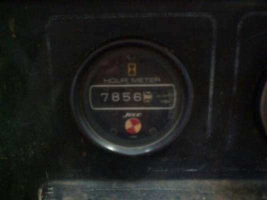 รถดันดิน Komatsu D21S-6 S/N: 60265 นำเข้าเองจากอิตาลี สนใจโทร. 080-6565422 (หนิง)