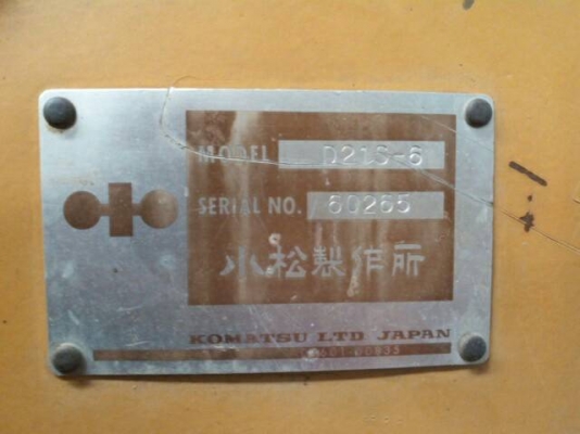 รถดันดิน Komatsu D21S-6 S/N: 60265 นำเข้าเองจากอิตาลี สนใจโทร. 080-6565422 (หนิง)