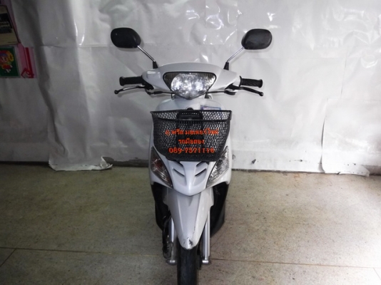 ขาย Yamaha mio สีขาว จด ปี48 สวยๆ (มือเดียว) ขาย Yamaha mio สีขาว จด ปี48 สวยๆ (มือเดียว)
