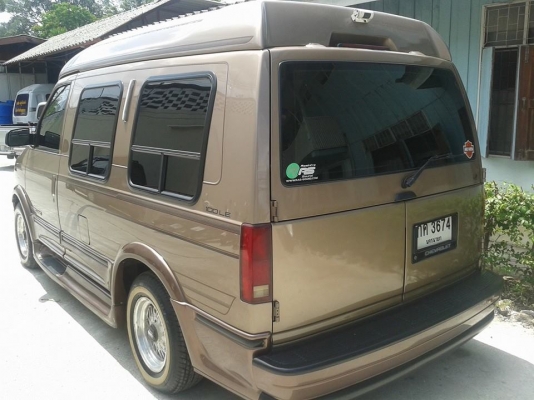 ขาย chevrolet astro พร้อมใช้ น้ำมัน แก๊ส แอลพีจี นิ่มนวลขับสบาย ทะเบียนโอน ติดต่อ 0814492269 อยู่นครนายกครับ