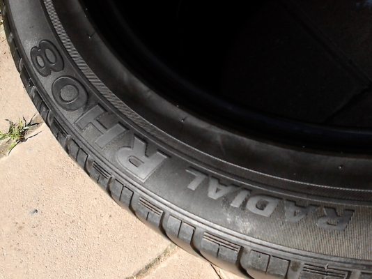 265/50R20 AURORA RADIAL RH08 MADE IN KOREA มี 2 เส้น TEL.081-427-3941 265/50R20 AURORA RADIAL RH08 MADE IN KOREA มี 2 เส้น TEL.081-427-3941