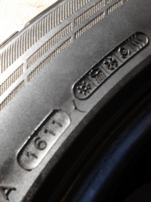 265/50R20 AURORA RADIAL RH08 MADE IN KOREA มี 2 เส้น TEL.081-427-3941 265/50R20 AURORA RADIAL RH08 MADE IN KOREA มี 2 เส้น TEL.081-427-3941