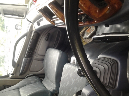 ฮีโน่เมก้า 2003 212แรง รถห้างป้ายแดง ฮีโน่เมก้า 2003 212แรง รถห้างป้ายแดง