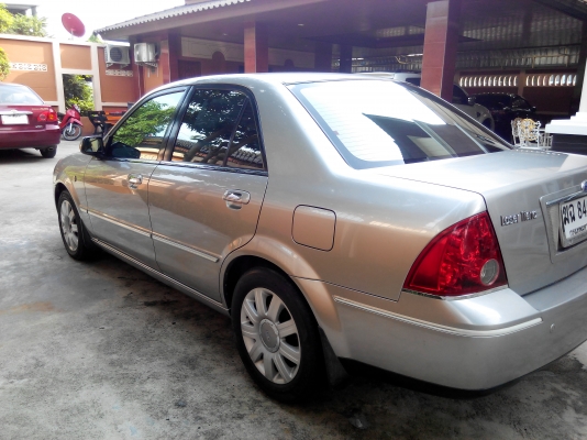 Ford Laser tierra 1.6Vxi เกียร์ Auto ABS Airbag เบาะหนัง รุ่น TOP สุด ติดแก๊สหัวฉีดพร้อมใช้งาน