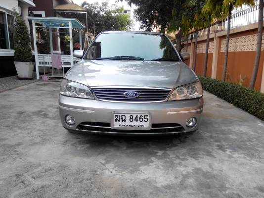 Ford Laser tierra 1.6Vxi เกียร์ Auto ABS Airbag เบาะหนัง รุ่น TOP สุด ติดแก๊สหัวฉีดพร้อมใช้งาน