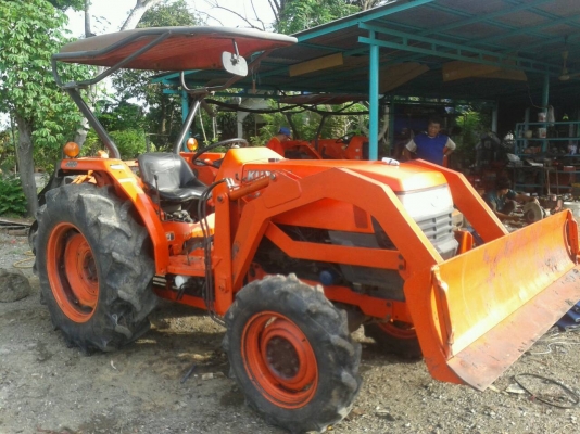 สภาพดี เดิมคูโบต้า L4508 อุปกรณ์ใบดันหน้า และ ผานพรวน มีให้เลือก 2 คัน 255,000 บาท