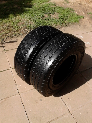 195R14 BRIDGESTONE LEO 677 โทร.081-427-3941 195R14 BRIDGESTONE LEO 677 โทร.081-427-3941