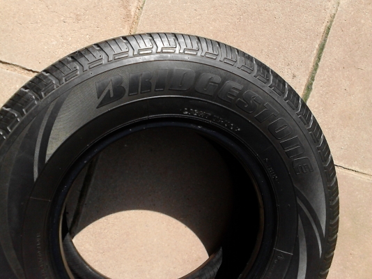 195R14 BRIDGESTONE LEO 677 โทร.081-427-3941 195R14 BRIDGESTONE LEO 677 โทร.081-427-3941