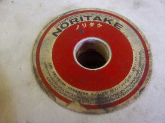 หินเจียร์สีขาว ใช้ใส่กับมอเตอร์หินเจียร์ได้เลยมีหลายเบอร์ให้เลือกรายละเอียดตามรูป