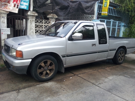 ขาย หน้าหนู วาง J ติด lpg  รถสวยๆ วิ่งจมไมค์