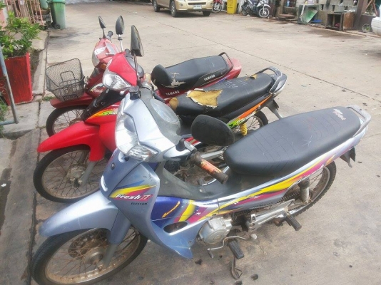 ขายคันล่ะ 6500 ตามสภาพ เอกสารพร้อมชุดโอนครบ รถอยู่บางใหญ่่ นนทบุรี โทร 0843545593