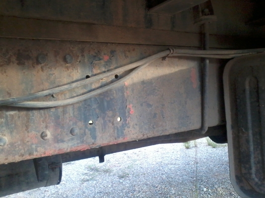 10 อีโน่  8 สูบ  300  แรงม้า  ระบบไฟฟ้ายกหัว  (ท้ายเป็ดหรือท้าลาด)  พร้อมใช้งาน เล่มพร้อม..