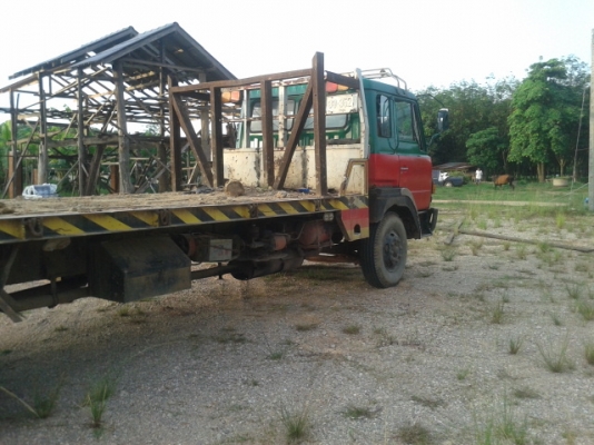 10 อีโน่  8 สูบ  300  แรงม้า  ระบบไฟฟ้ายกหัว  (ท้ายเป็ดหรือท้าลาด)  พร้อมใช้งาน เล่มพร้อม..