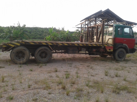 10 อีโน่  8 สูบ  300  แรงม้า  ระบบไฟฟ้ายกหัว  (ท้ายเป็ดหรือท้าลาด)  พร้อมใช้งาน เล่มพร้อม..