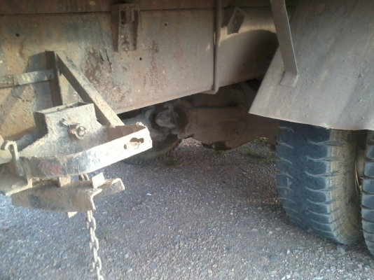 10 อีโน่  8 สูบ  300  แรงม้า  ระบบไฟฟ้ายกหัว  (ท้ายเป็ดหรือท้าลาด)  พร้อมใช้งาน เล่มพร้อม..