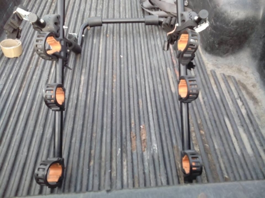 ขายเเลคบรรทุกจักรยาน รถเก๋ง ใส่ได้ 3 คัน 1950 บาท ขายเเลคบรรทุกจักรยาน รถเก๋ง ใส่ได้ 3 คัน 1950 บาท