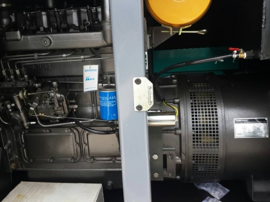 เครื่องปั๋นไฟยี่ห้อ ASHITA รุ่นใหม่จากจีนนำเข้าไฟเป็นระบบ บัสเลสขนาด30-80KVA ราคาเริ่มที่165,000บาท